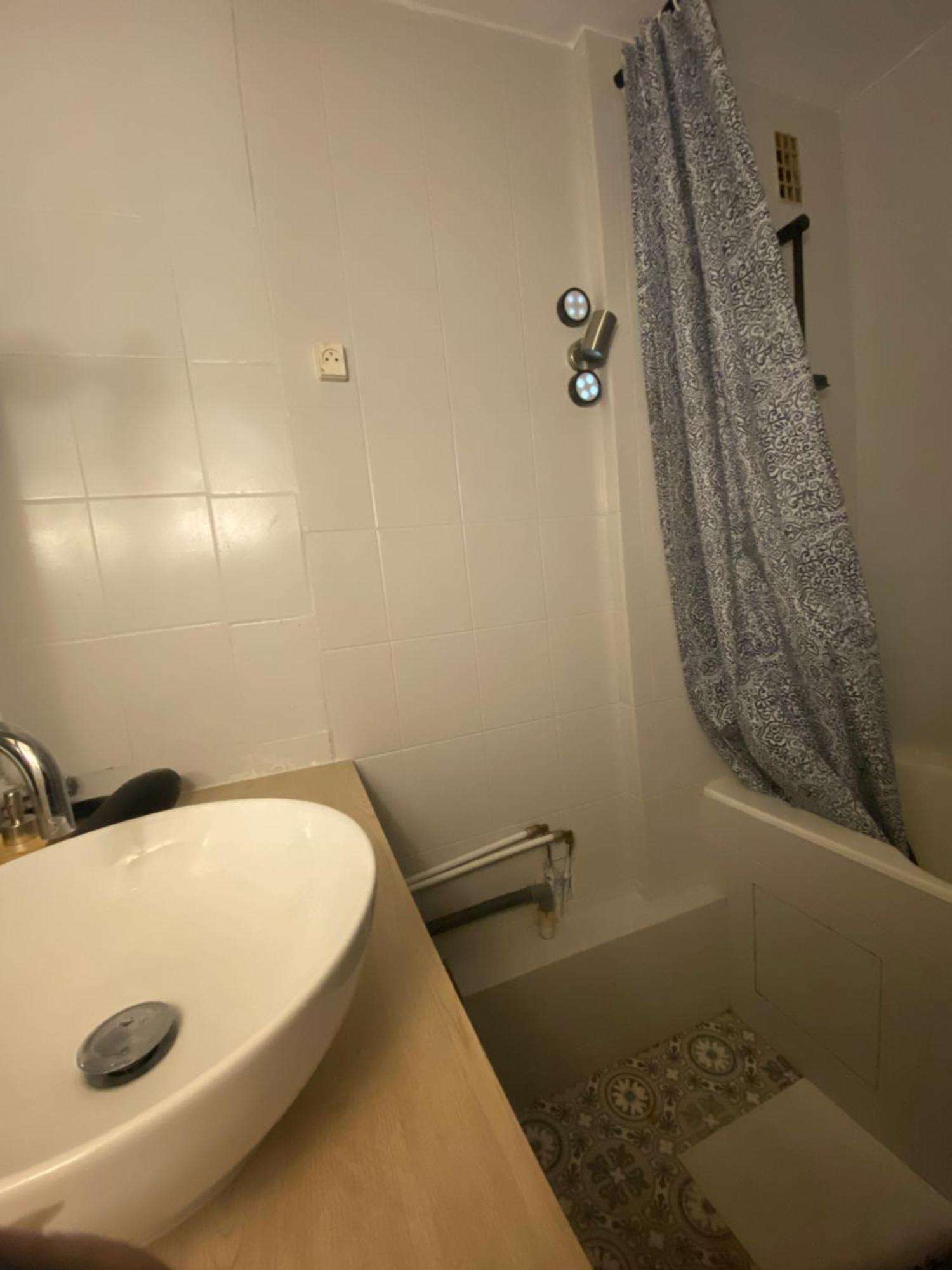 Bel Appartement Spacieux ,Convivial De 3 Chambres Avec Parking Prive Secure Кан Екстер'єр фото